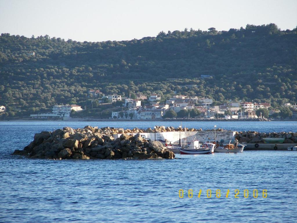 Theoxenia Chios Apartments Paralia Agias Foteinis الغرفة الصورة